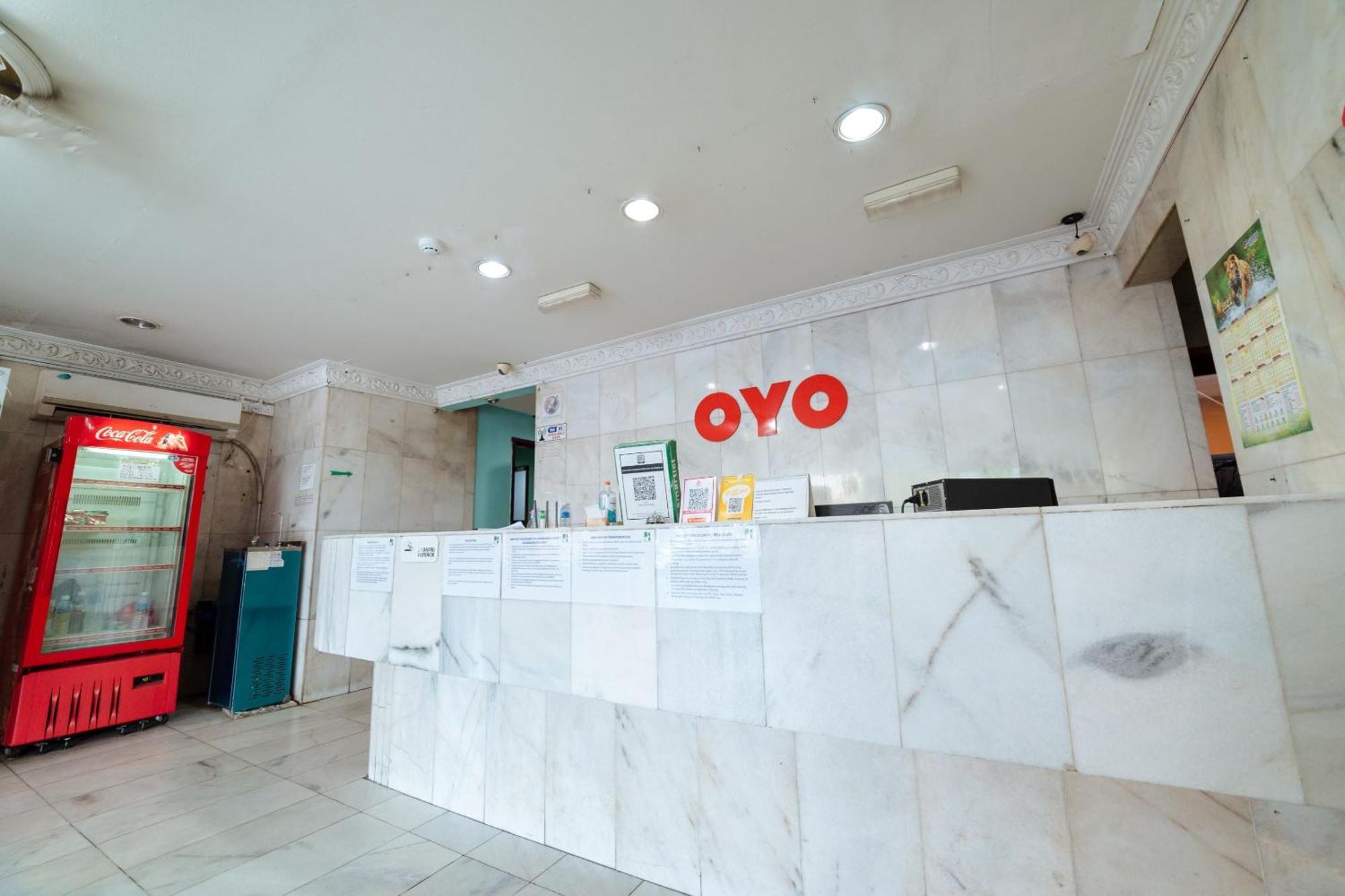 Oyo 90208 Milion Inn Miri Ngoại thất bức ảnh
