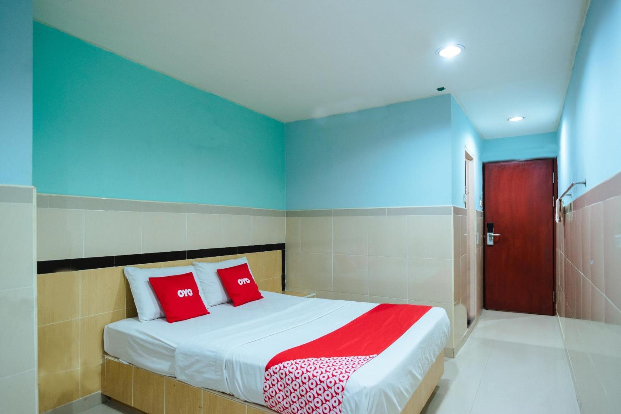 Oyo 90208 Milion Inn Miri Ngoại thất bức ảnh