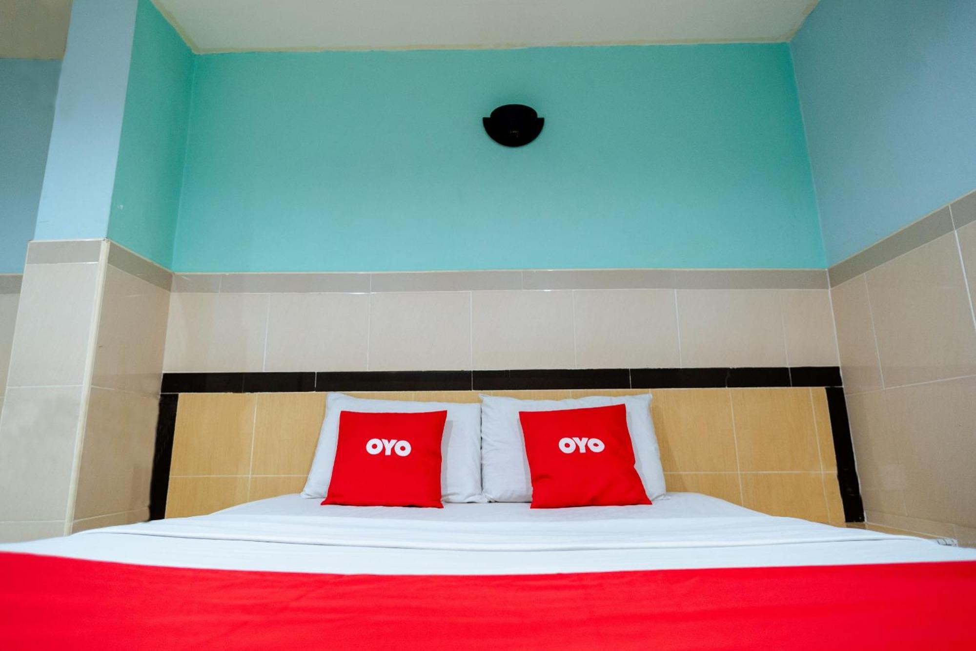 Oyo 90208 Milion Inn Miri Ngoại thất bức ảnh